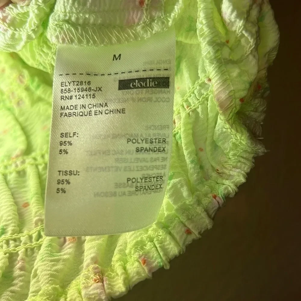 Elodie From Nordstrom Smocked Cropped Top Light Green‎ Floral Prints - Size M - Picture 5 of 7